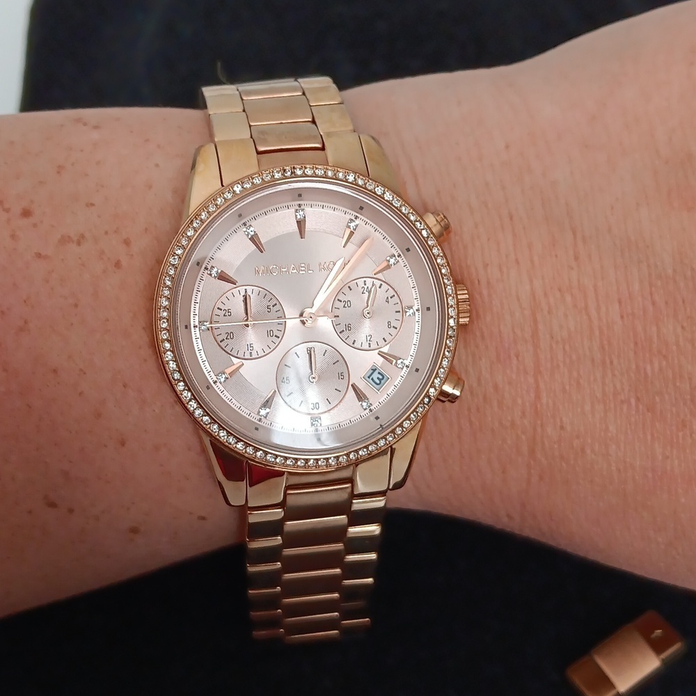 Michael Kors Rose Gold Stainless Steel & Pave Crystals Woman's Wrist Watch 🚨C/O - Picture 9 of 9